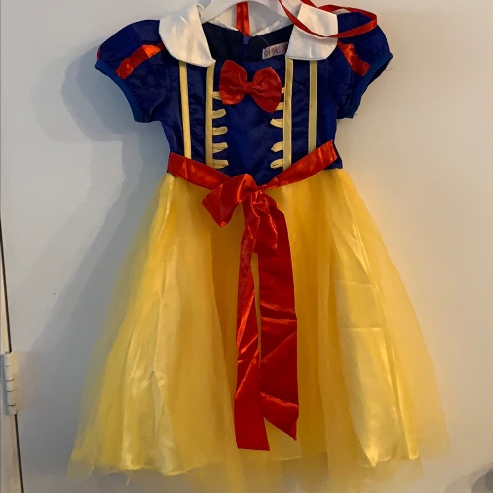 Snow White Costume